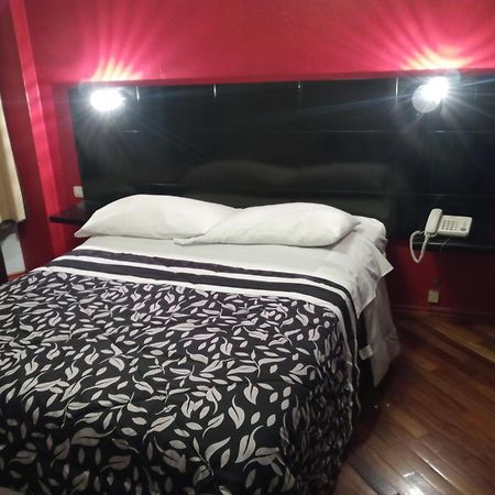 Hostal Capri Quito Exterior foto